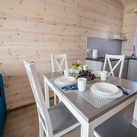 Wooden House Near Vistula Lagoon, Cleaning Included Hébergement de vacances