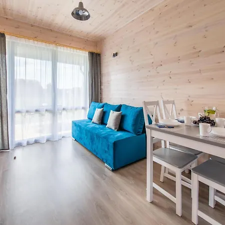 Wooden House Near Vistula Lagoon, Cleaning Included Hébergement de vacances
